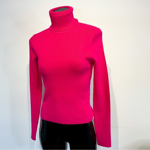 Zara Sweaters - NWOT Zara Bright Pink TurtleNeck 💖